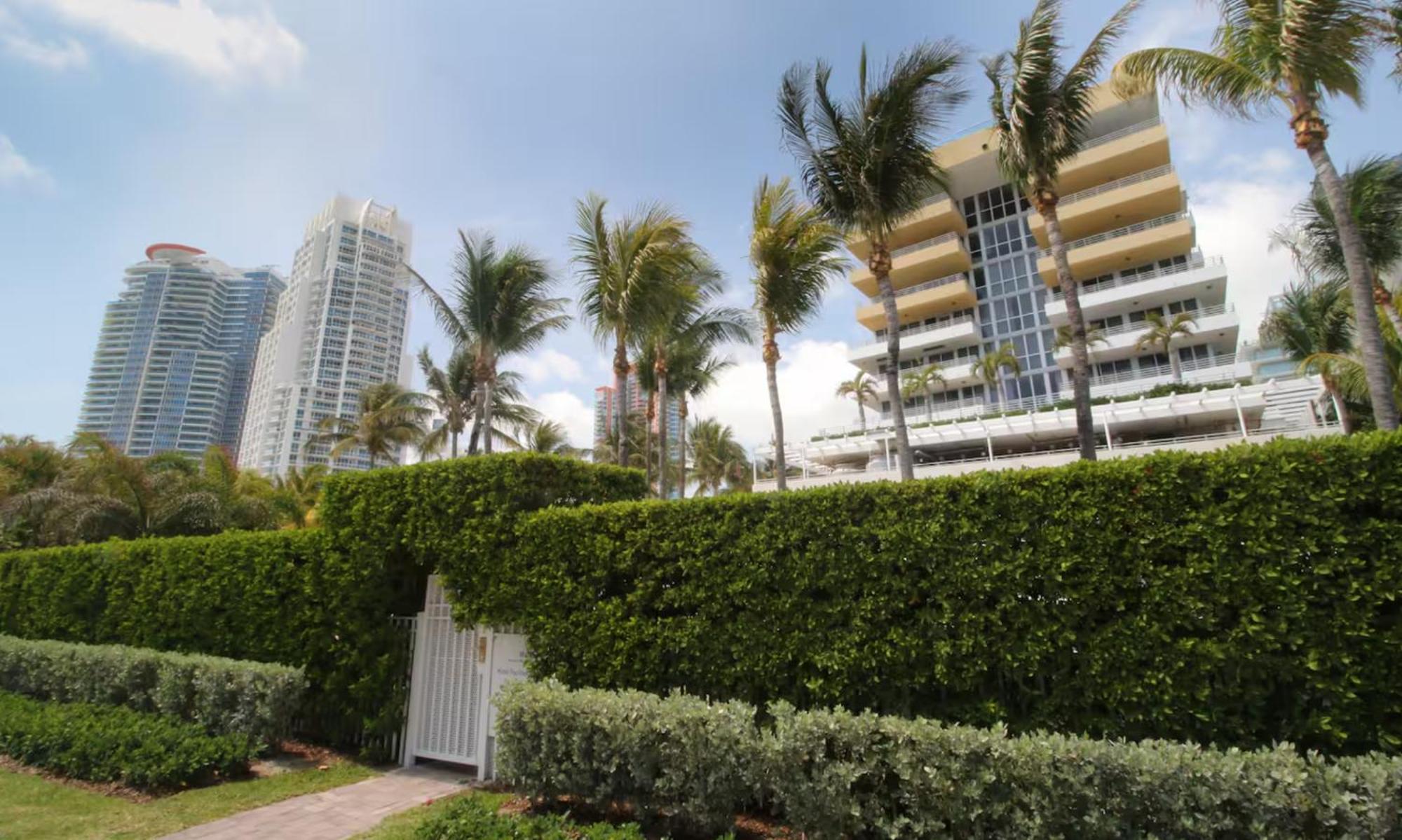 Beachfront Bentley Hotel One Bedroom Suite With Balcony And Beach Access Miami Beach Exteriör bild