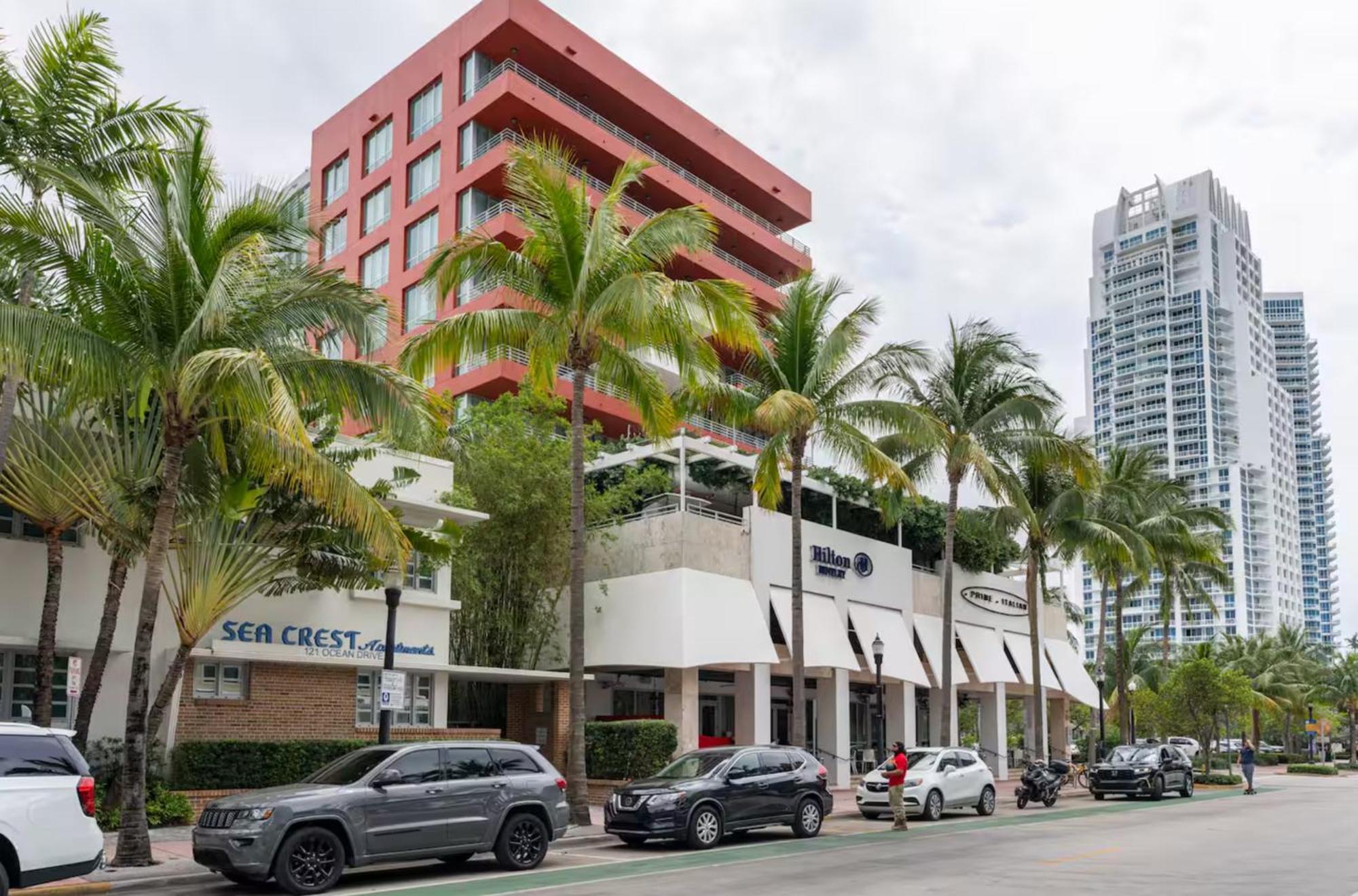 Beachfront Bentley Hotel One Bedroom Suite With Balcony And Beach Access Miami Beach Exteriör bild