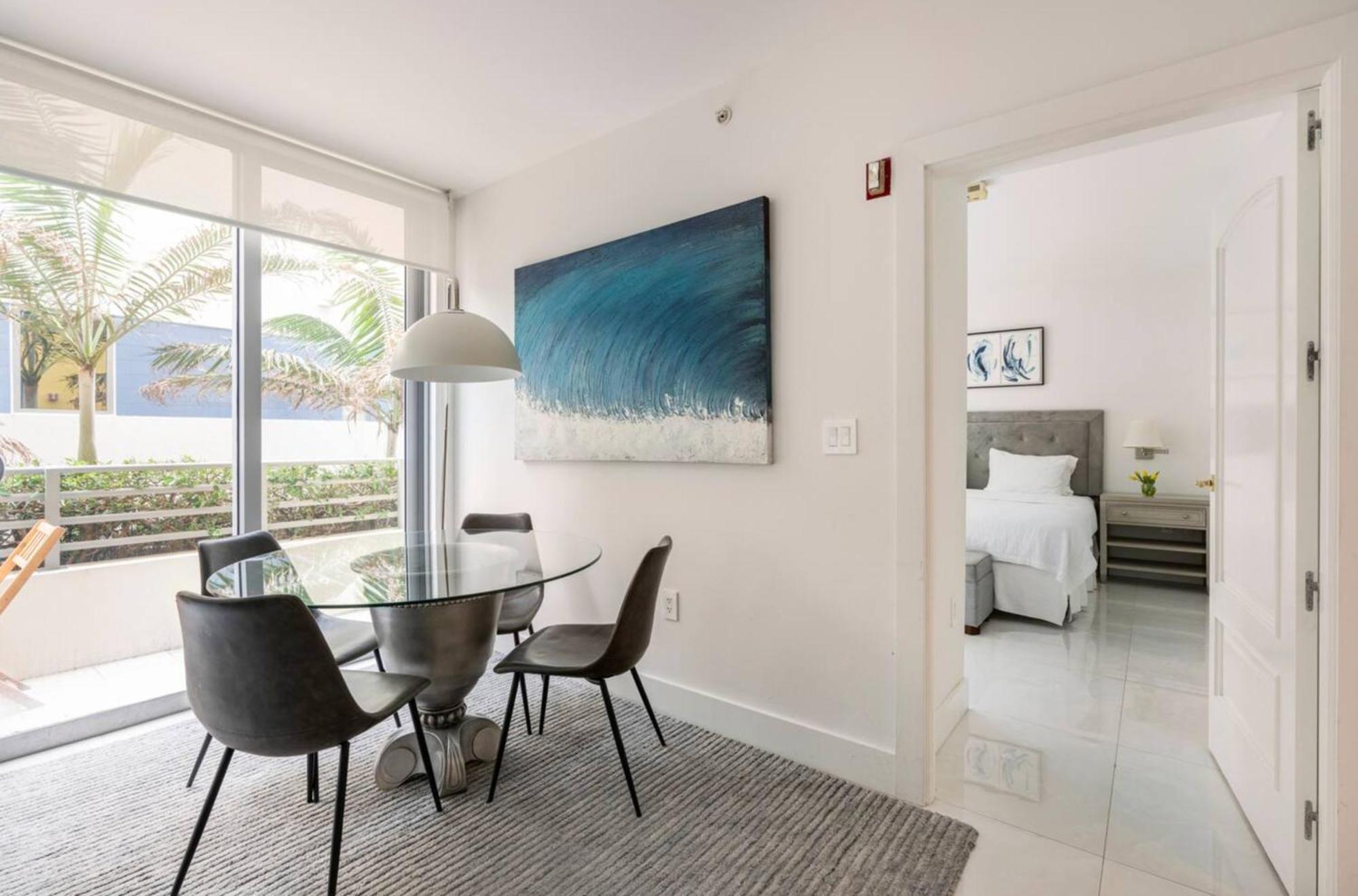 Beachfront Bentley Hotel One Bedroom Suite With Balcony And Beach Access Miami Beach Exteriör bild