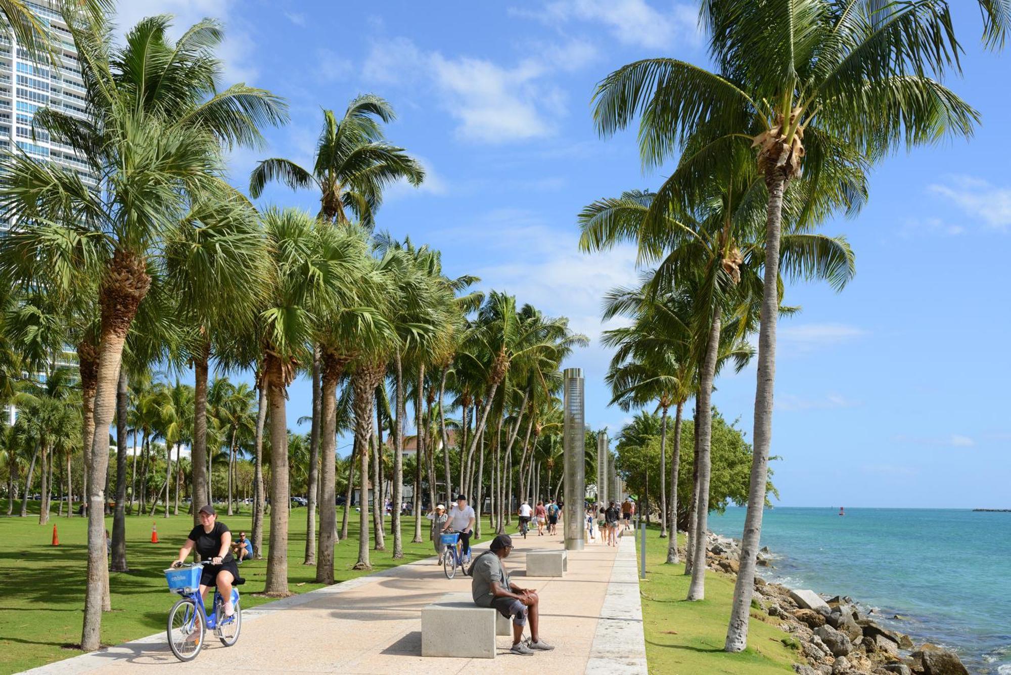 Beachfront Bentley Hotel One Bedroom Suite With Balcony And Beach Access Miami Beach Exteriör bild